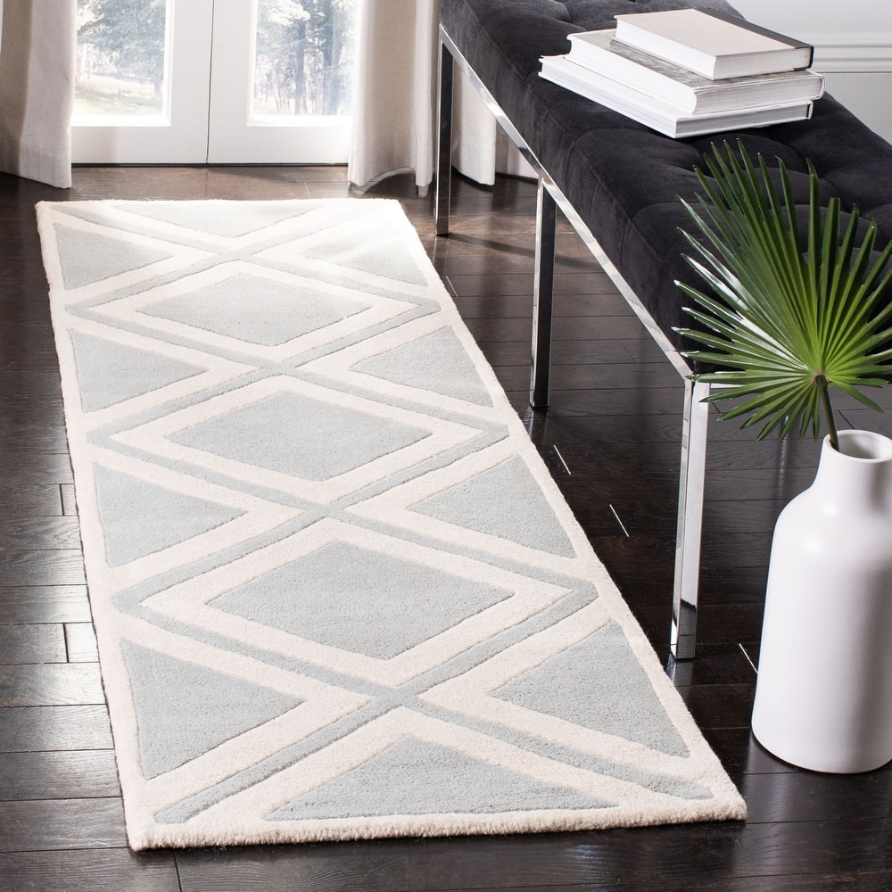 SAFAVIEH Handmade Chatham Llio Modern Wool Rug
