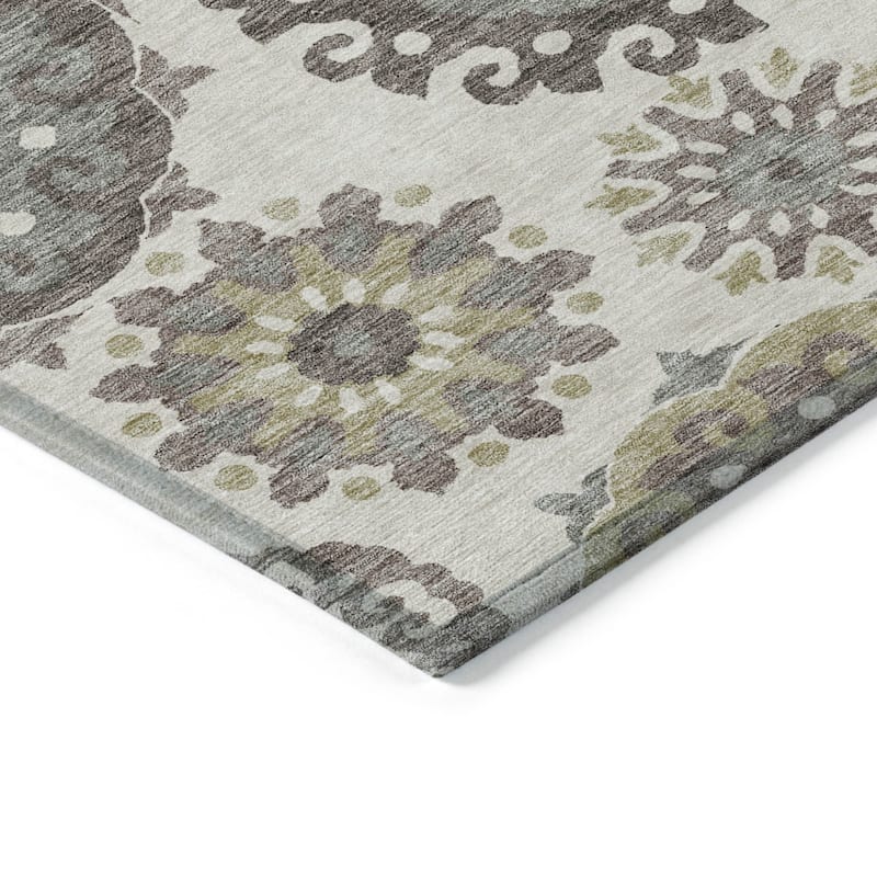 HomeRoots Floral Medallion Transitional Rectangle Outdoor Rug