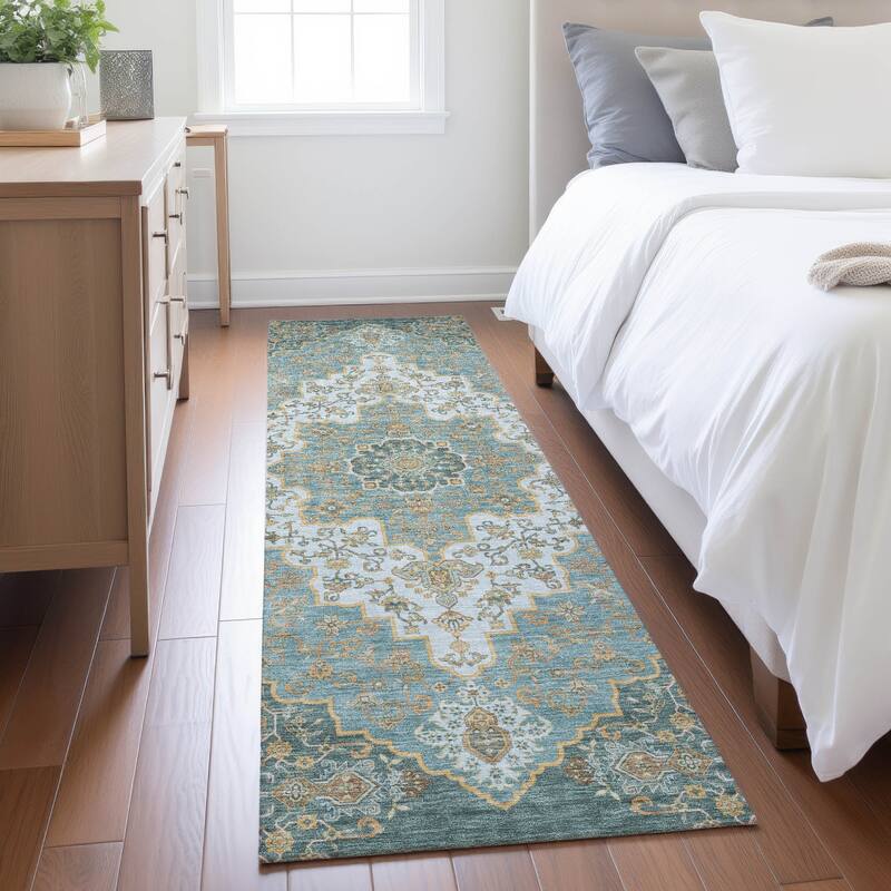Machine Washable Indoor/ Outdoor Traditional Karachy Chantille Rug