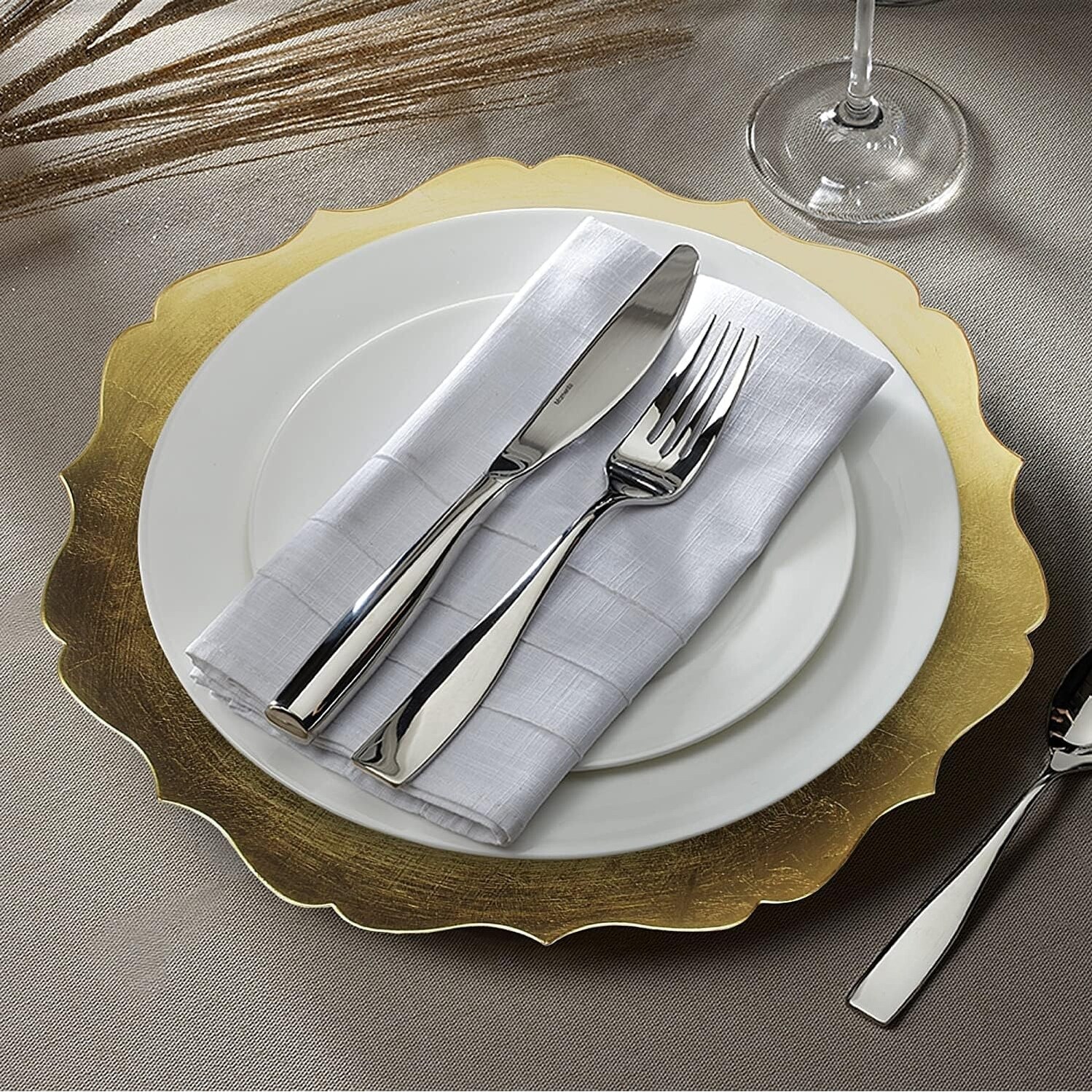 ChargeIt by Jay Scallop Charger Plate Decorative Melamine Service Plate Set of 4 Bed Bath Beyond 38278255