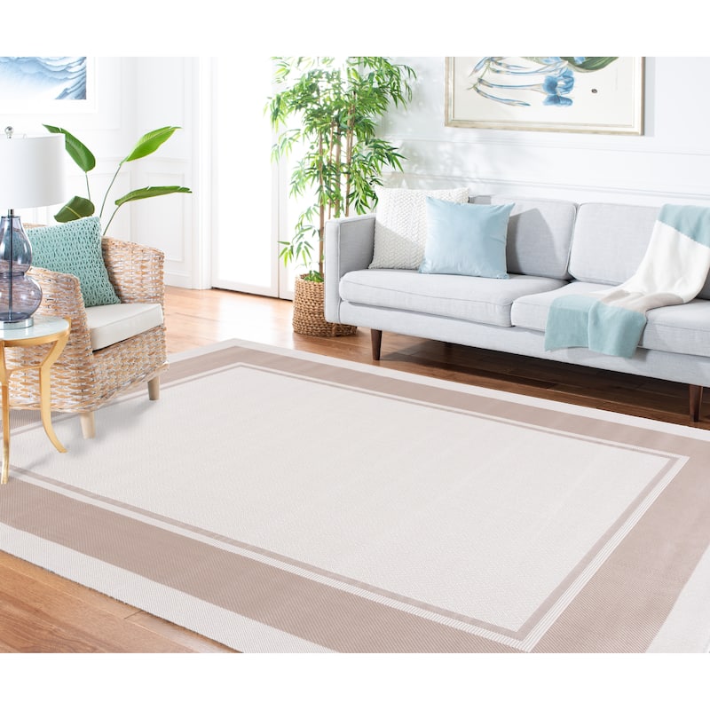 Martha Stewart by SAFAVIEH Washable Temenuzka Indoor/ Outdoor Waterproof Rug