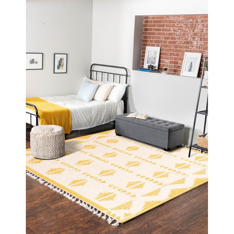 Contemporary Izhobert Collection Area Rug