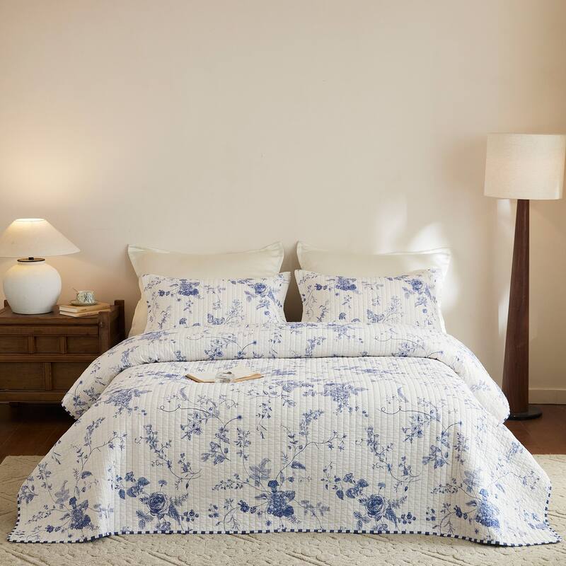 Cotton Blue White Floral Quilt Bedspread Set - Blue Floral - Queen