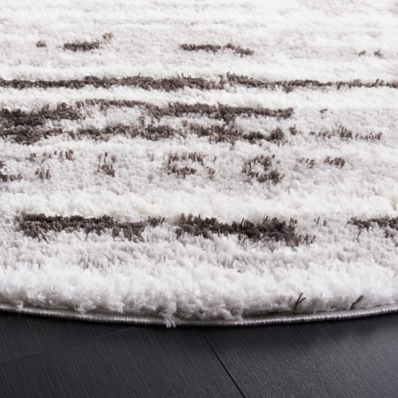 SAFAVIEH Berber Shag Norie Rug