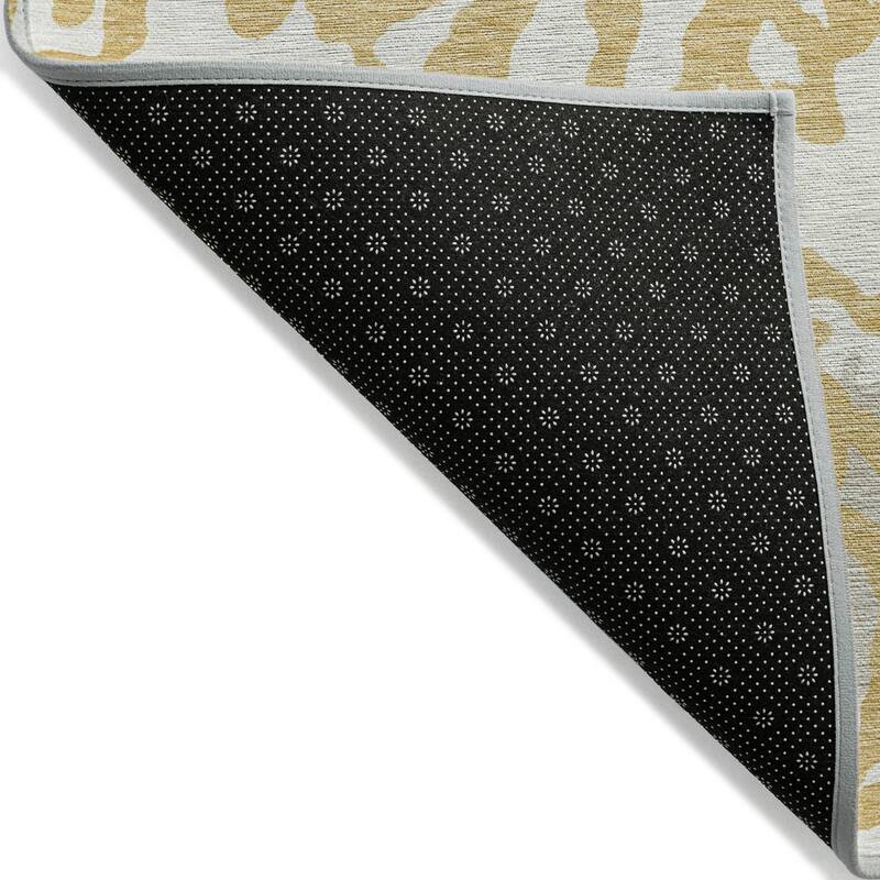 Machine Washable Indoor/ Outdoor Chantille Abstract Animal Print Rug