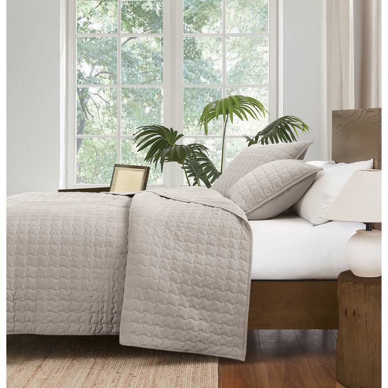 Brooklyn Loom Matte Cotton Velvet Wavy Square Quilt Set