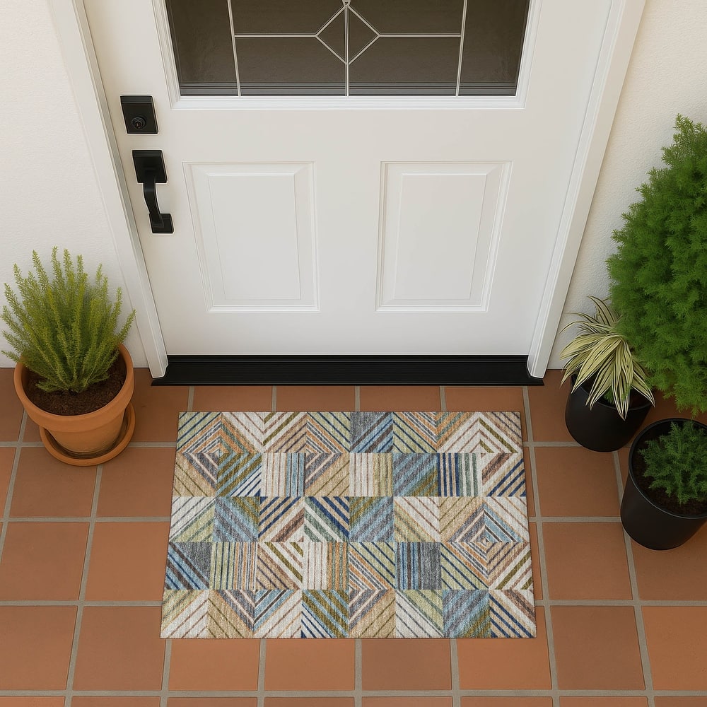 Machine Washable Indoor/ Outdoor Geo Mosaic Chantille Rug