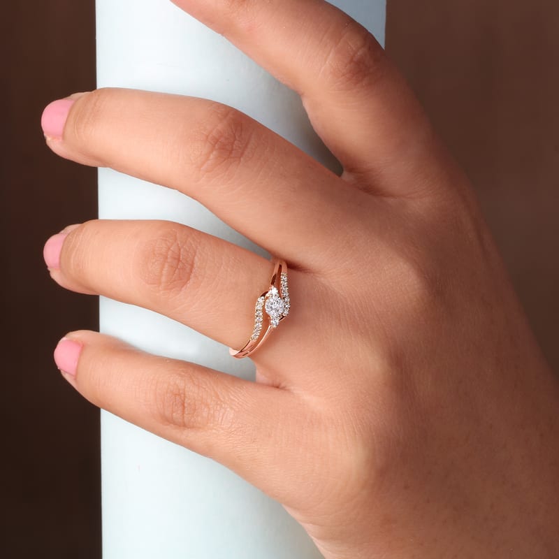 1/8ct TDW Bypass Cluster Diamond Ring in 10K Rose Gold for Women - Rose gold