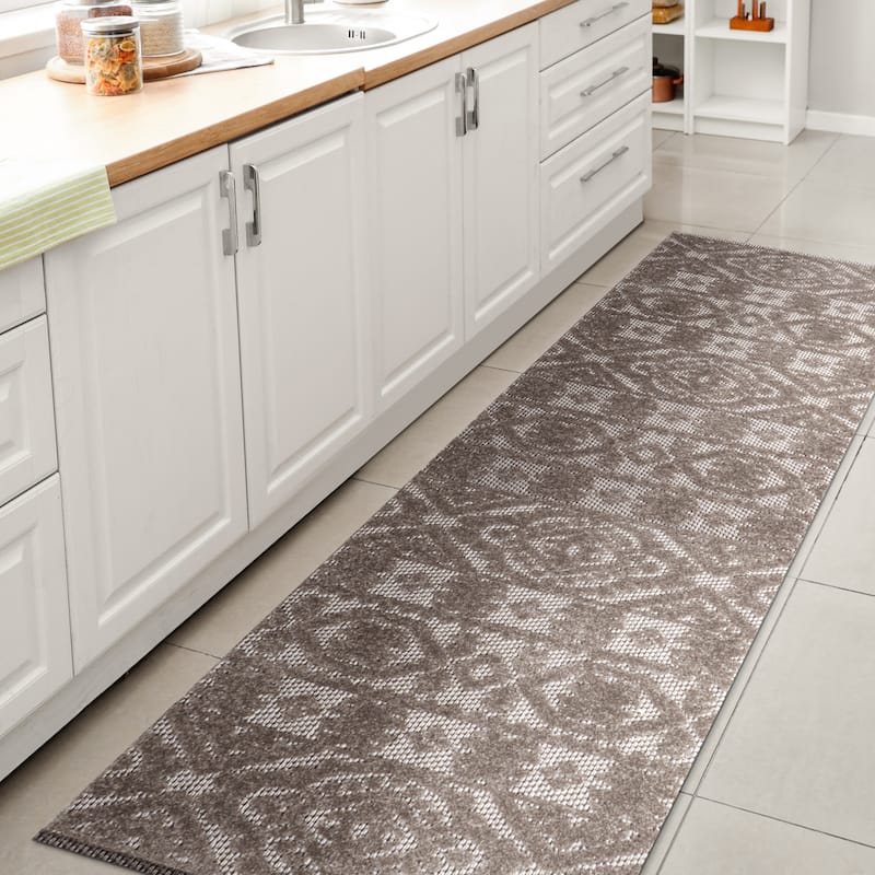 JONATHAN Y Jordan High-Low Pile Mediterranean Tile Indoor/Outdoor Area Rug