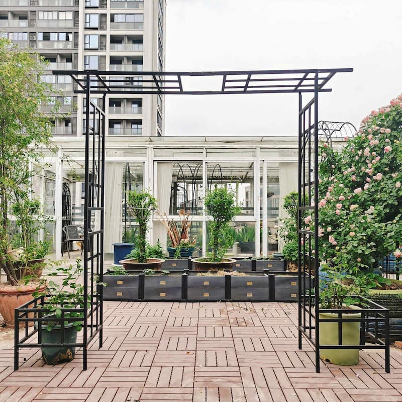Adjustable Metal Arch Trellis for Climbing Garden Plants