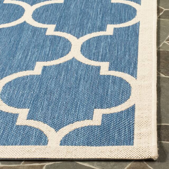 SAFAVIEH Courtyard Kathy Indoor/ Outdoor Waterproof Patio Backyard Rug