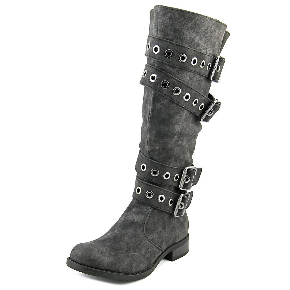 2 lips boots