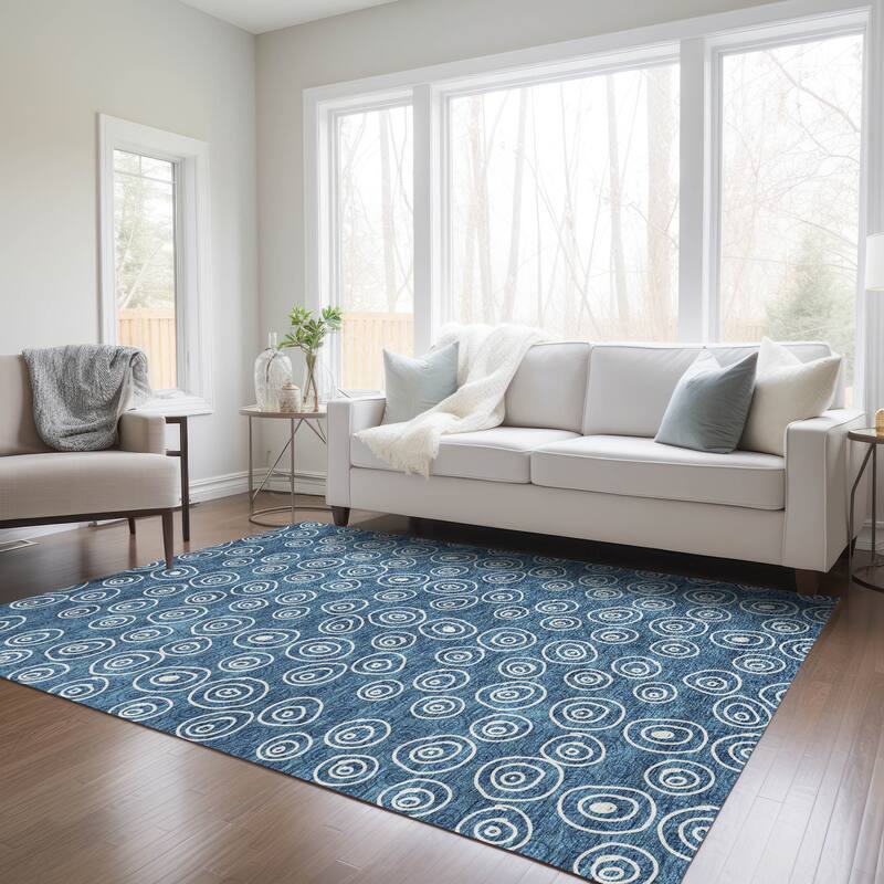 Machine Washable Indoor/ Outdoor Chantille Modern Bubbles Rug
