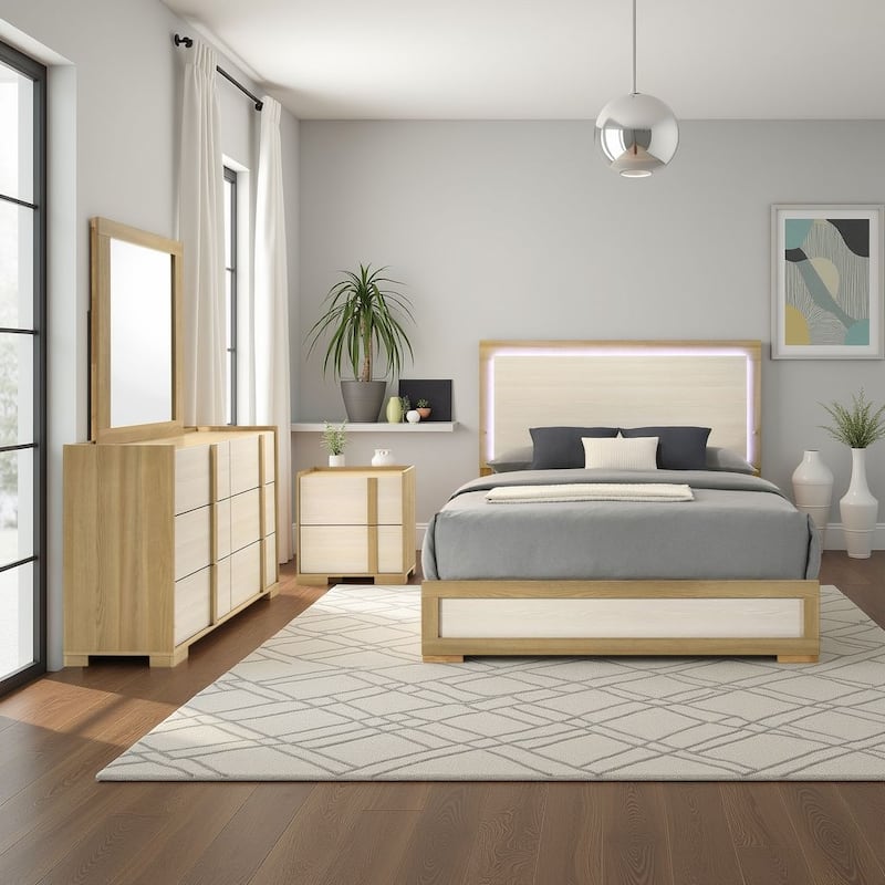 Hyle 4pc Queen Bedroom Set, Natural Brown and White Finish, Dresser