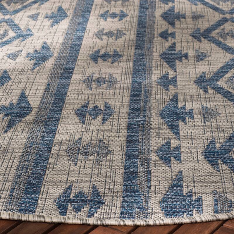SAFAVIEH Courtyard Fraidel Indoor/ Outdoor Waterproof Patio Backyard Rug