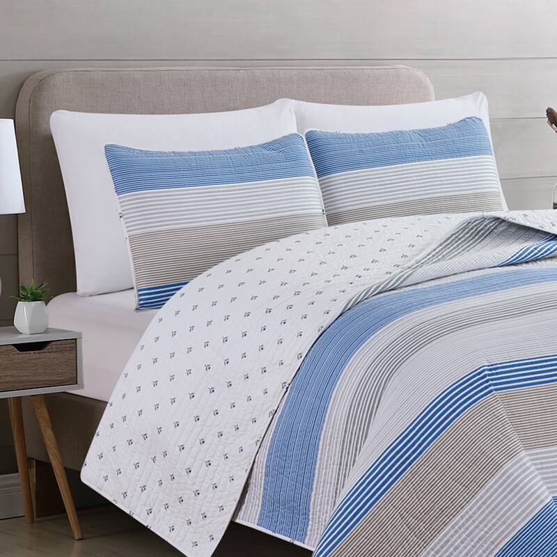Premium Striped Microfiber Quilt Set With Shams