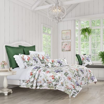 Clara Comforter Set