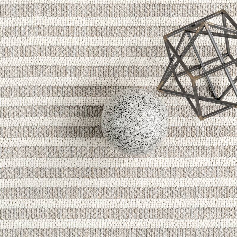 Nuloom Nicka Striped Border Machine Washable Area Rug