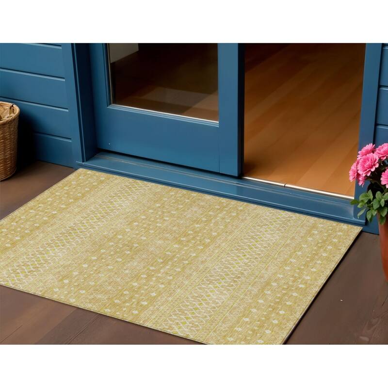 HomeRoots Tribal Transitional Rectangle Outdoor Rug - 3' x 5'