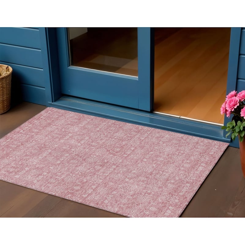 HomeRoots Floral Transitional Rectangle Outdoor Rug - 3' x 5'