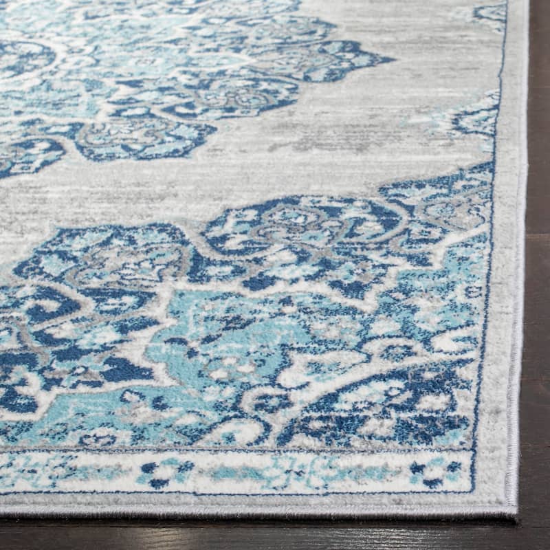 SAFAVIEH Brentwood Kiran Oriental Medallion Rug - 6'7" Square
