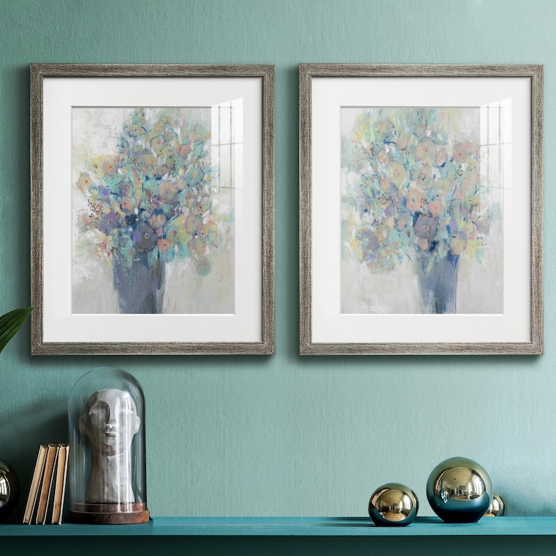 Bouquet I Premium Framed Print - Ready to Hang