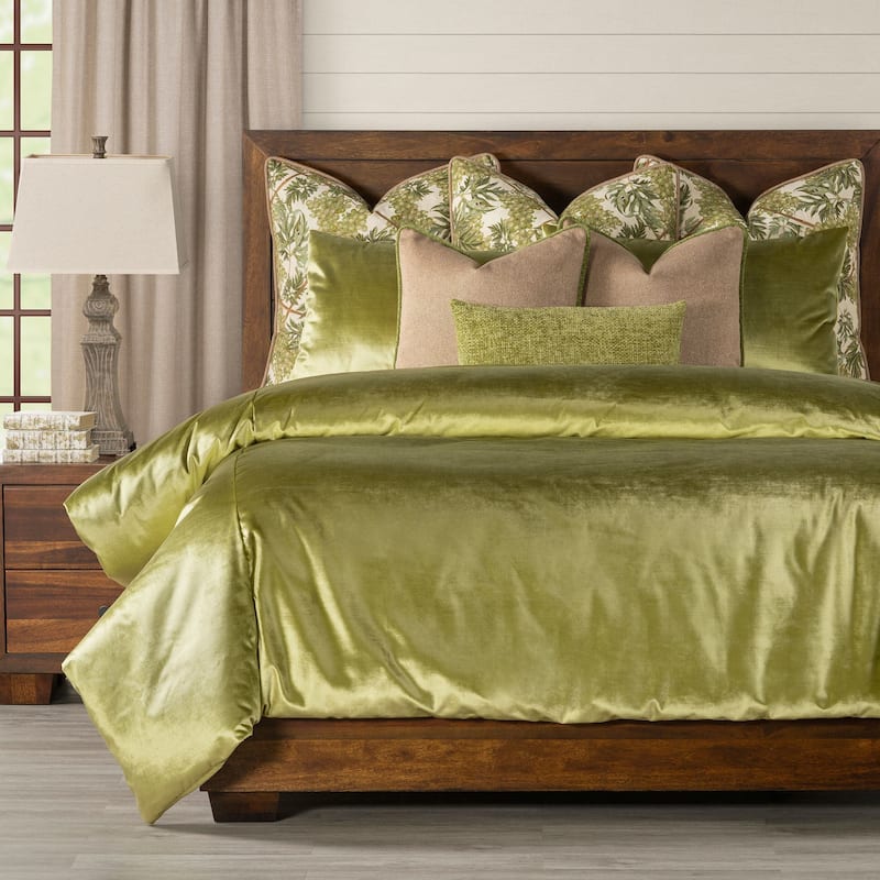 Smithsonian Cheers Luxury Velvet Duvet Set - Queen - 9 Piece