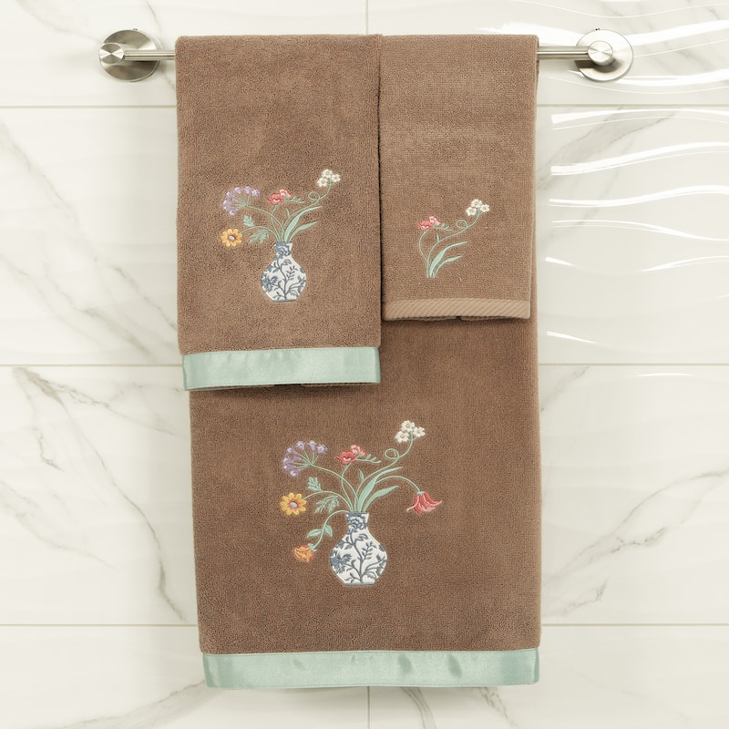 Authentic Hotel and Spa 100% Turkish Cotton Stella 3PC Embellished Towel Set