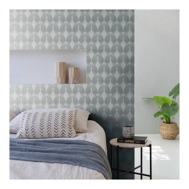 Rasch Tirsuli Grey Ogee Wallpaper - 20.5 x 396 x 0.025