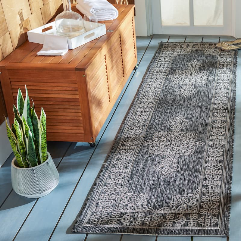 SAFAVIEH Courtyard Maralyn Indoor/ Outdoor Waterproof Patio Backyard Rug - 2'3" x 6'7" - Black/Ivory