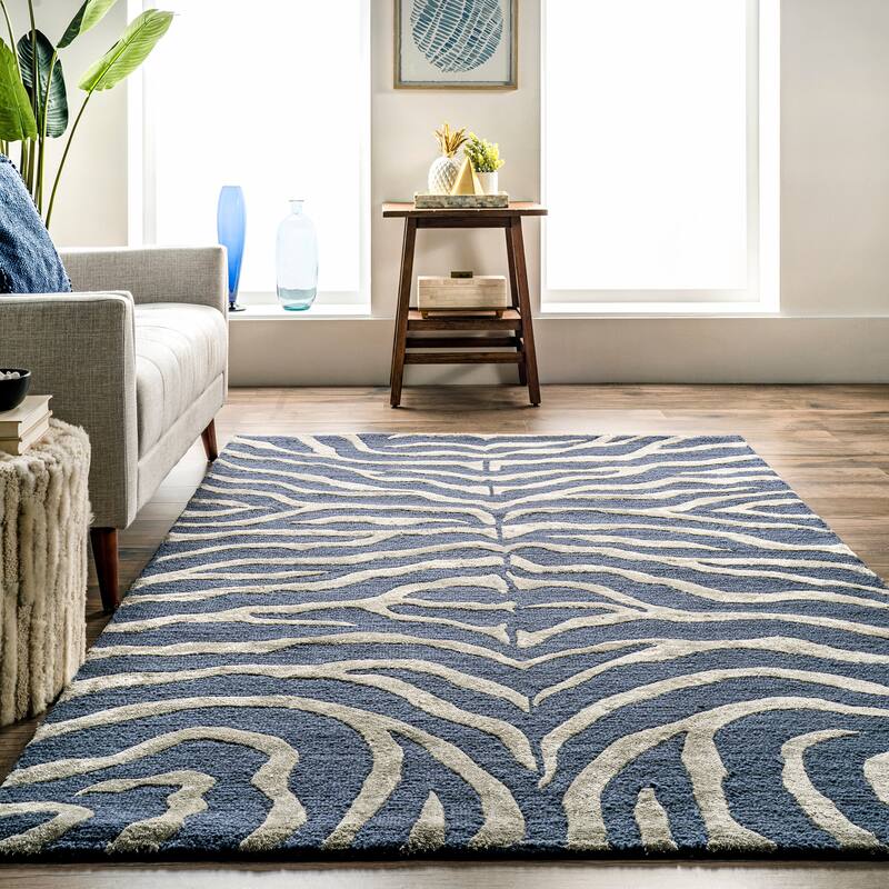 Nuloom Hand Tufted Plush Zebra Area Rug