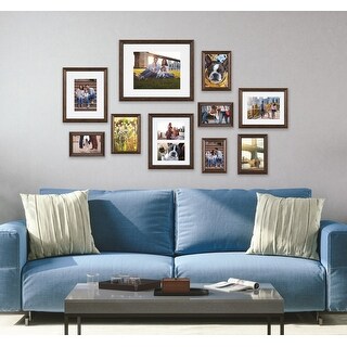 Kate and Laurel Traditional Wall Picture Frame Set