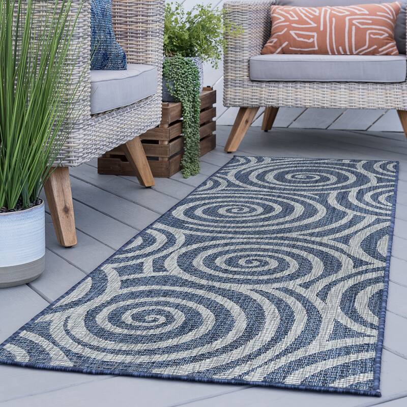 Colonnade Transitional Geometric Indoor/Outdoor Area Rug