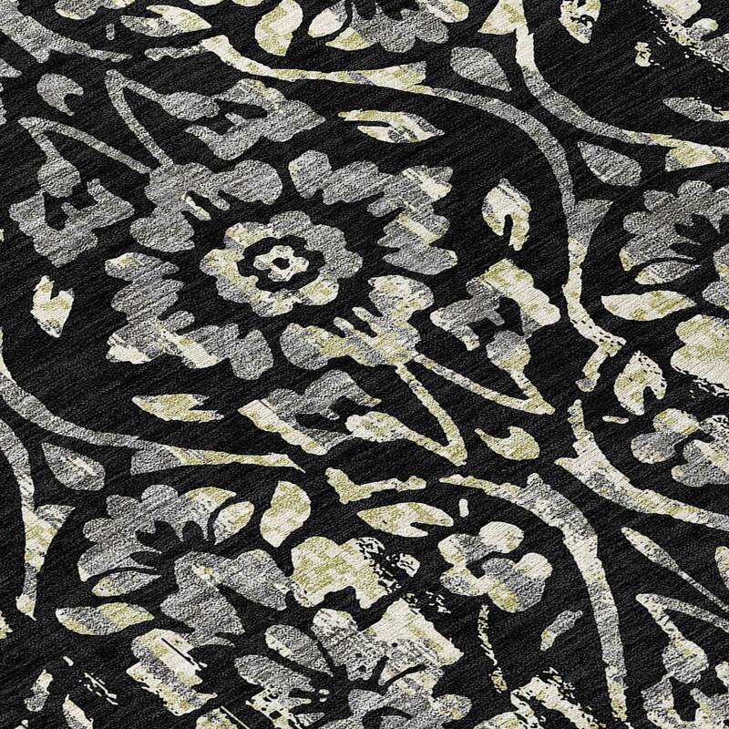 Machine Washable Indoor/ Outdoor Chantille Distressed Traditional Rug