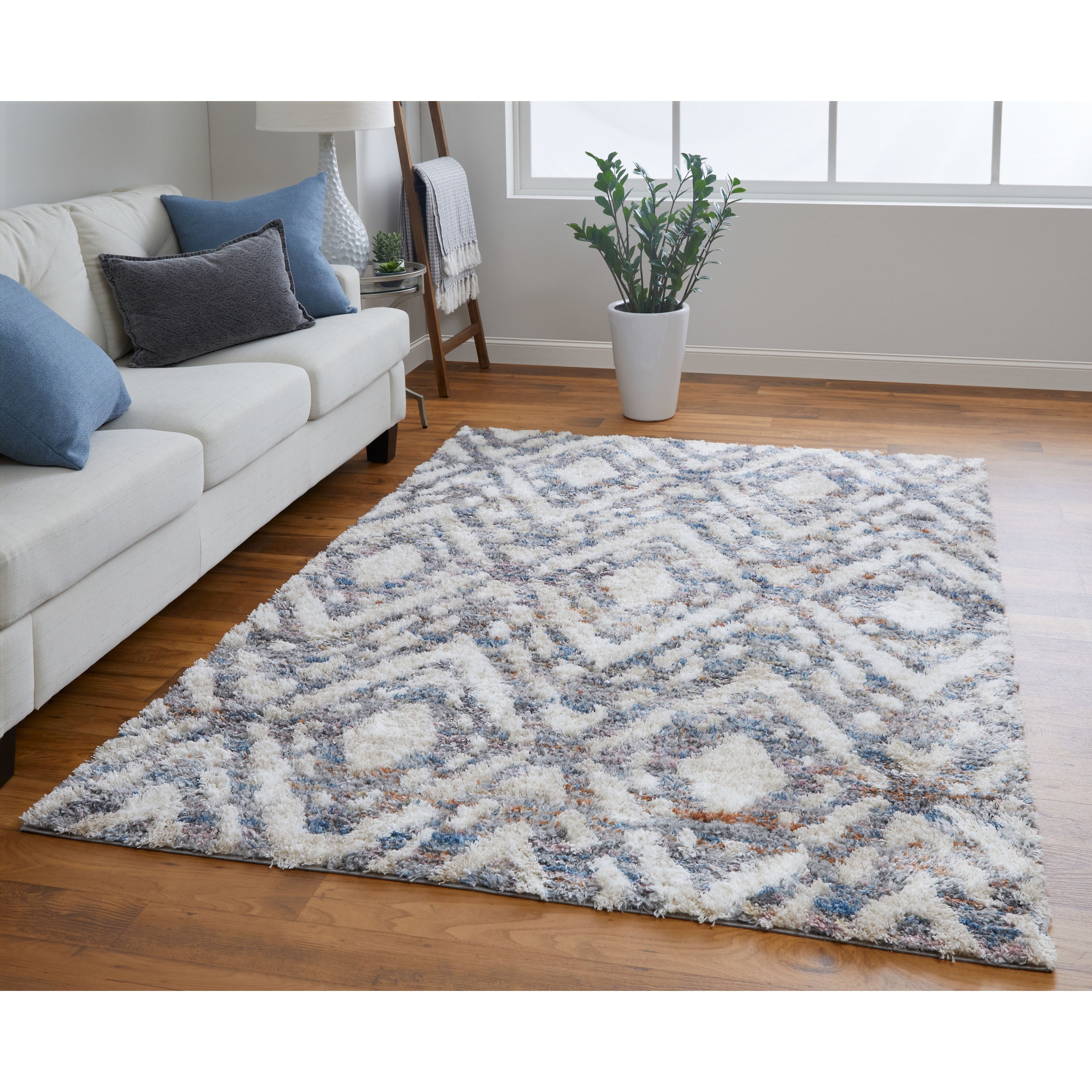 Grand Bazaar Caide Machine Made Diamond Transitional Area Rug