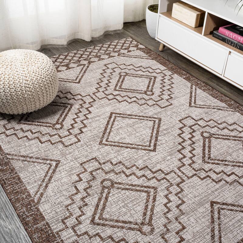 JONATHAN Y Carwa Diamond Tribal Medallion Indoor/Outdoor Area Rug