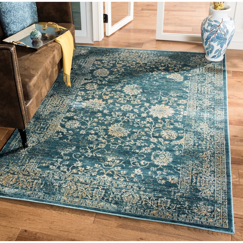 SAFAVIEH Evoke Quintina Distressed Vintage Boho Rug - 5'1" x 7'6" - Light Blue/Beige