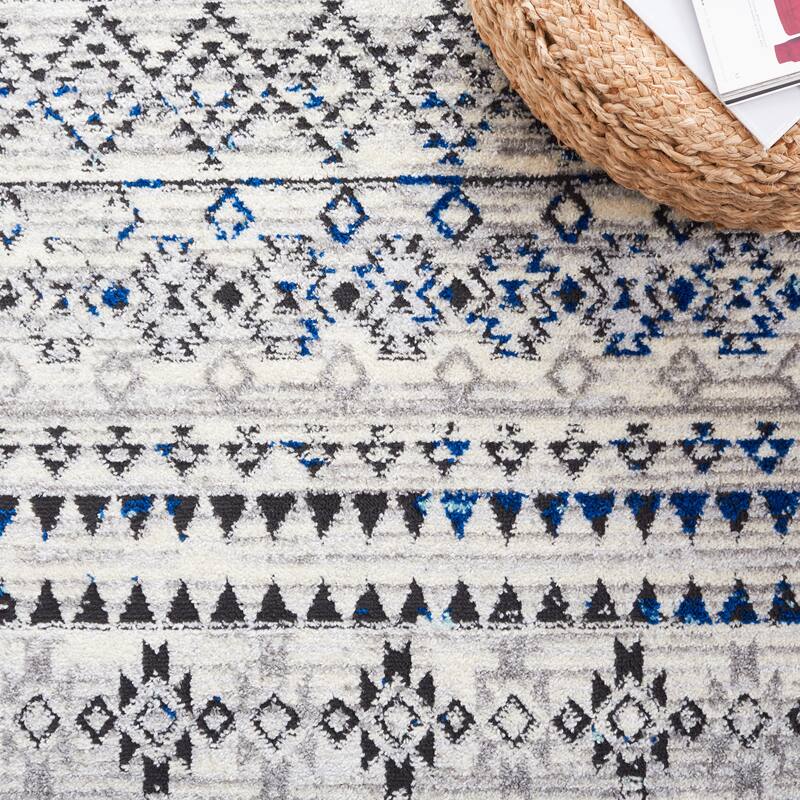 SAFAVIEH Tulum Reveka Boho Rug