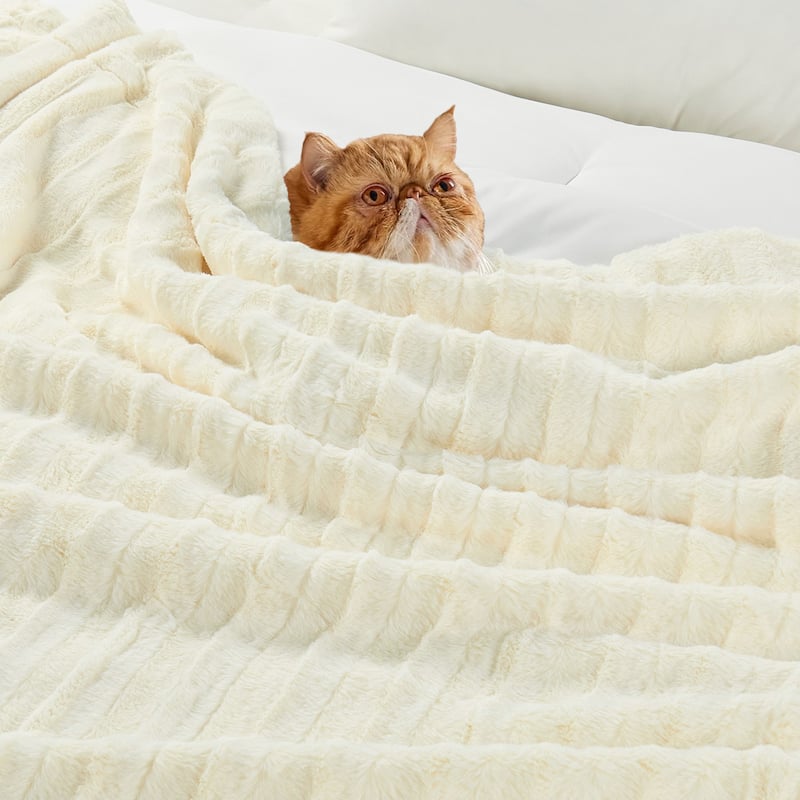 Derby Double Sided Fauxfur Throw