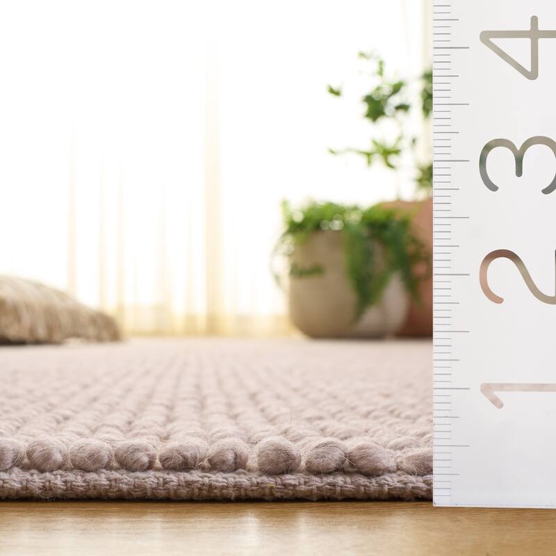 SAFAVIEH Handmade Natura Dalmira Raised Textured Wool Blend Rug