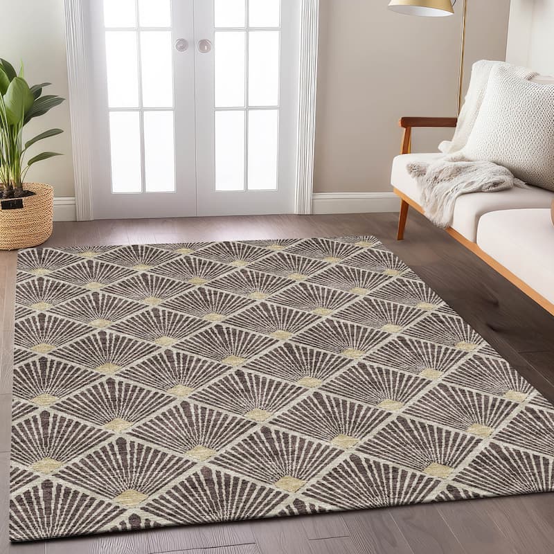 Machine Washable Indoor/ Outdoor Chantille Modern Shells Rug