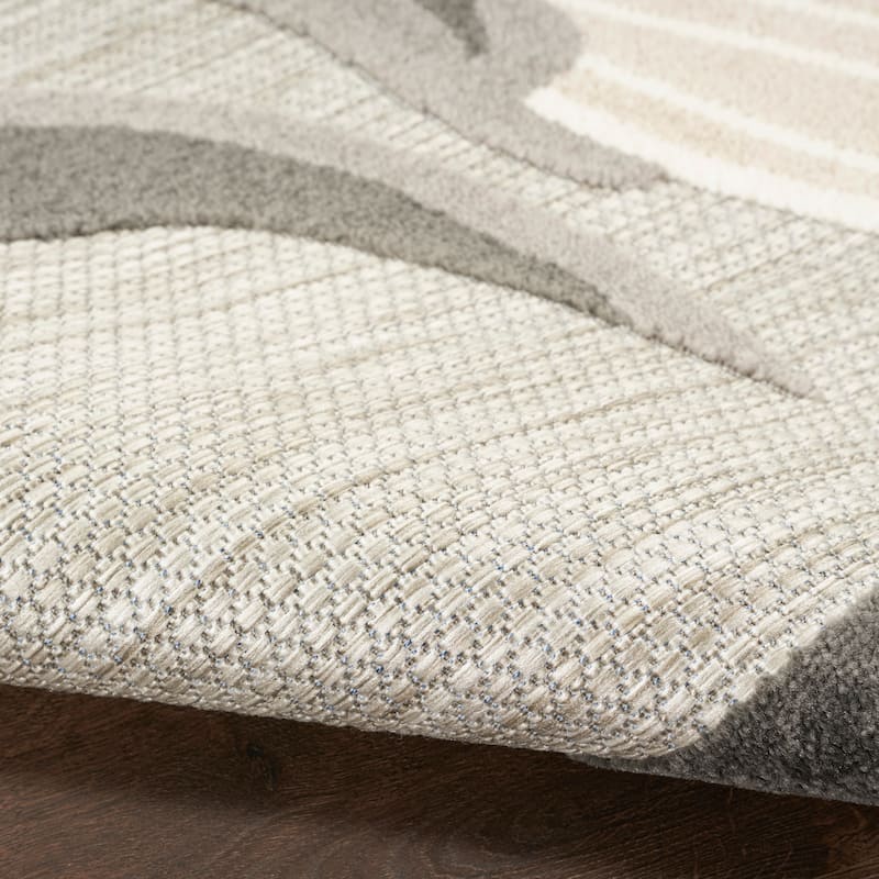 Nourison Alice Indoor/Outdoor Floral Area Rug. - Beige - 5'3"x7'5"