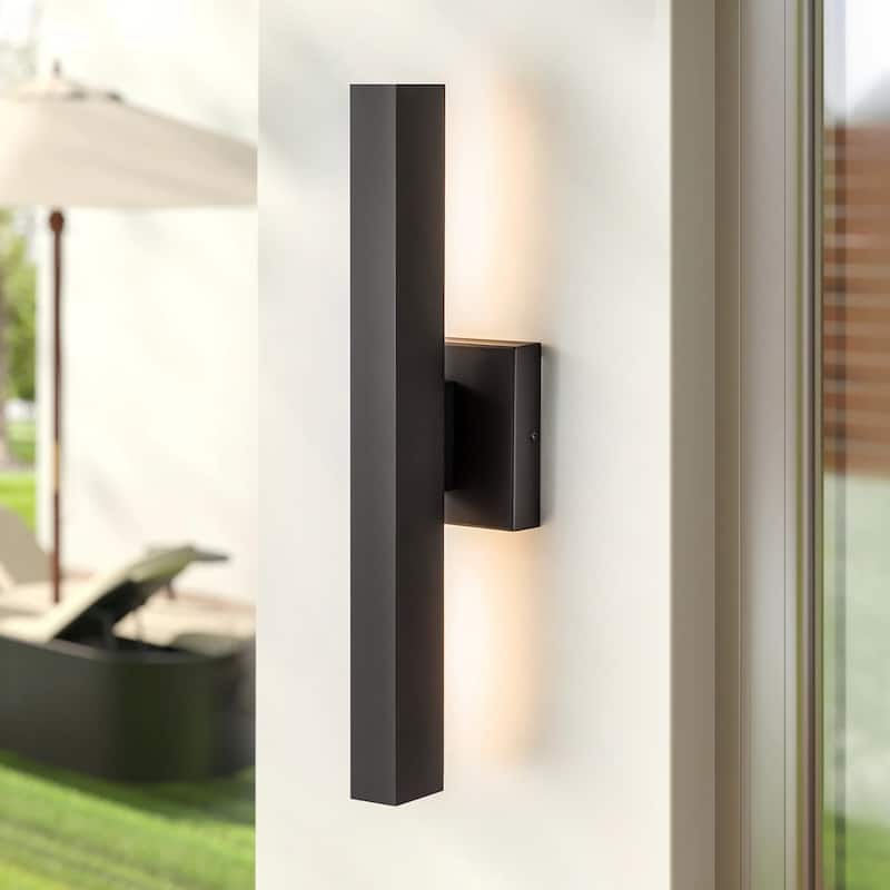 Rennnsan 20 in. Modern Simple Black Aluminum Linear Dimmable LED Outdoor Wall Sconce - 4.7 in. W x 20 in. H