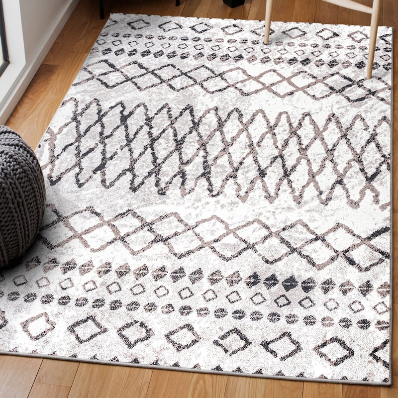 JONATHAN Y Amanar Moroccan Diamond Area Rug