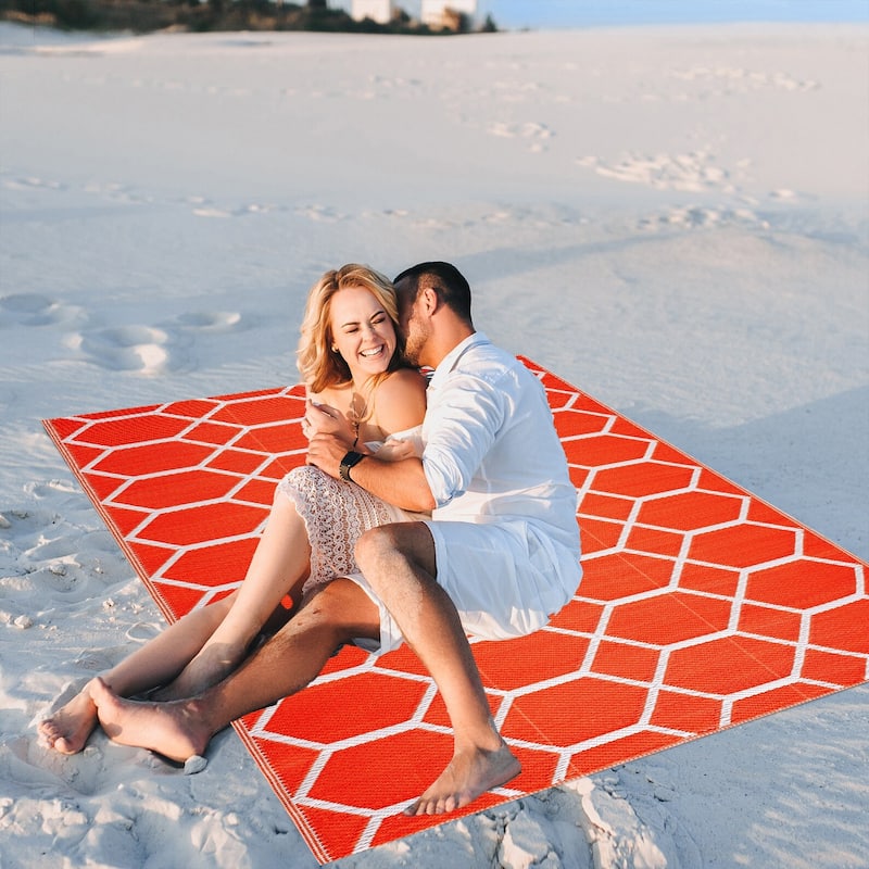Playa Rug Outdoor Recycled Reversible Plastic Folded Mat/Rug Milan Collection Lightweight & Weather, Water and UV Resistant