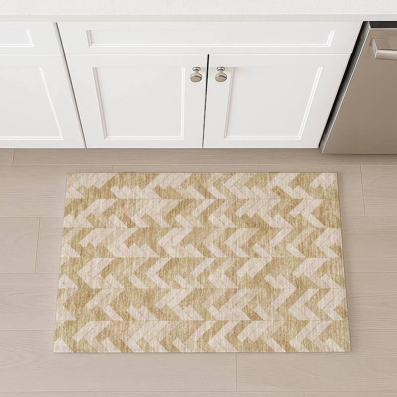 Machine Washable Indoor/ Outdoor Modern Chevron Chantille Rug