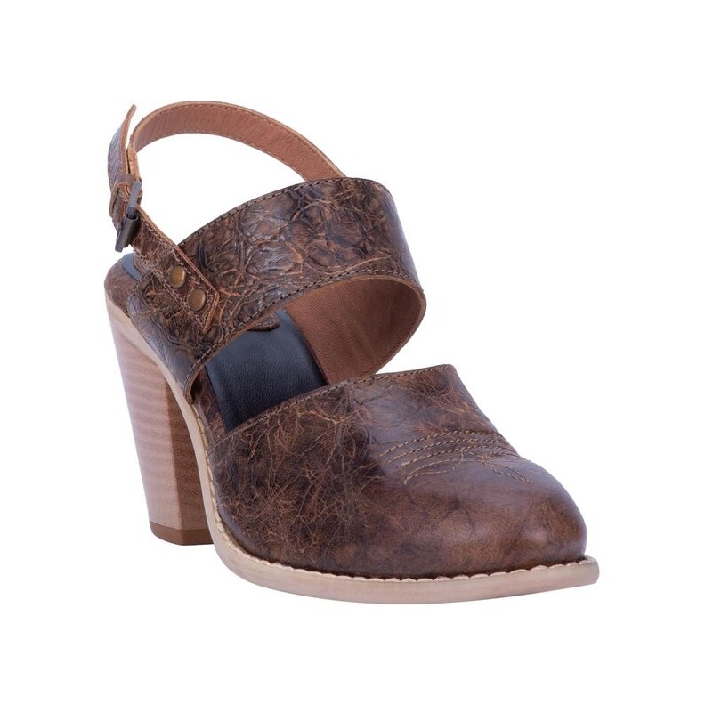 buckle shoes womens