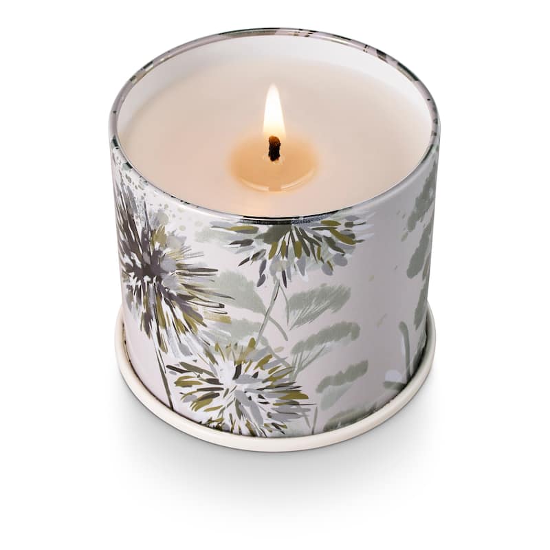 ILLUME Noble Holiday Winter White Candle