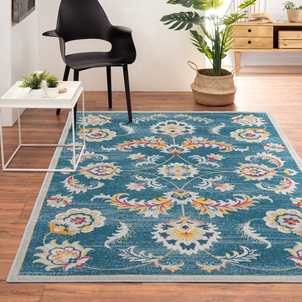 Sevita Traditional Floral Boho-Chic Area Rug
