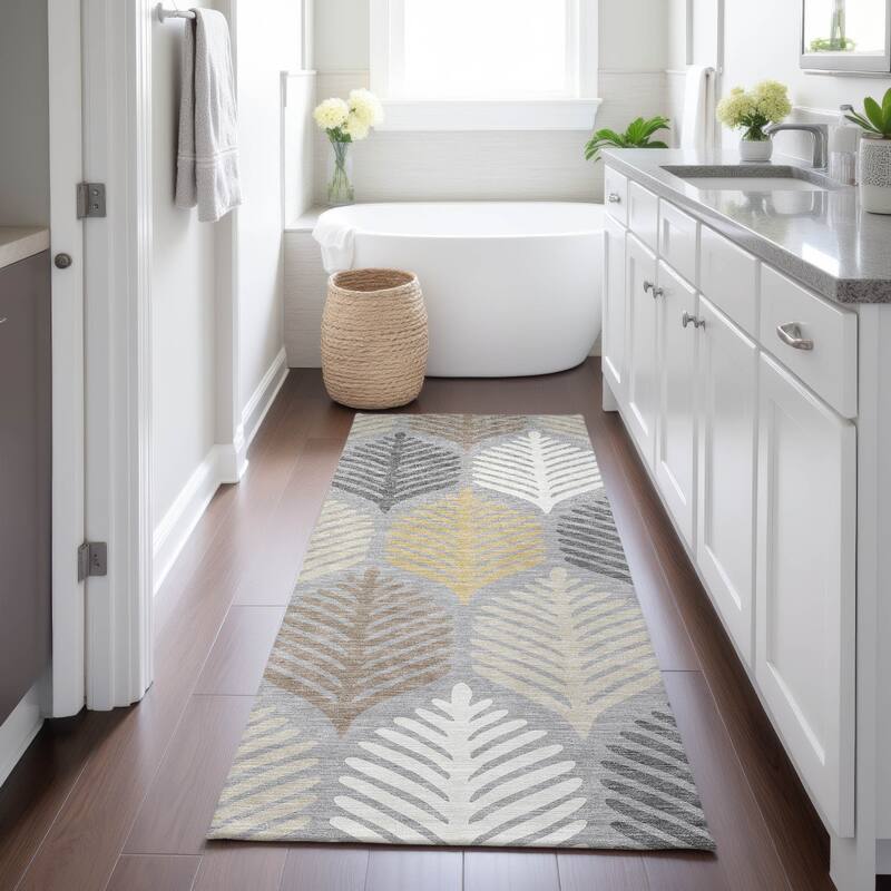 Machine Washable Indoor/ Outdoor Modern Fern Chantille Rug